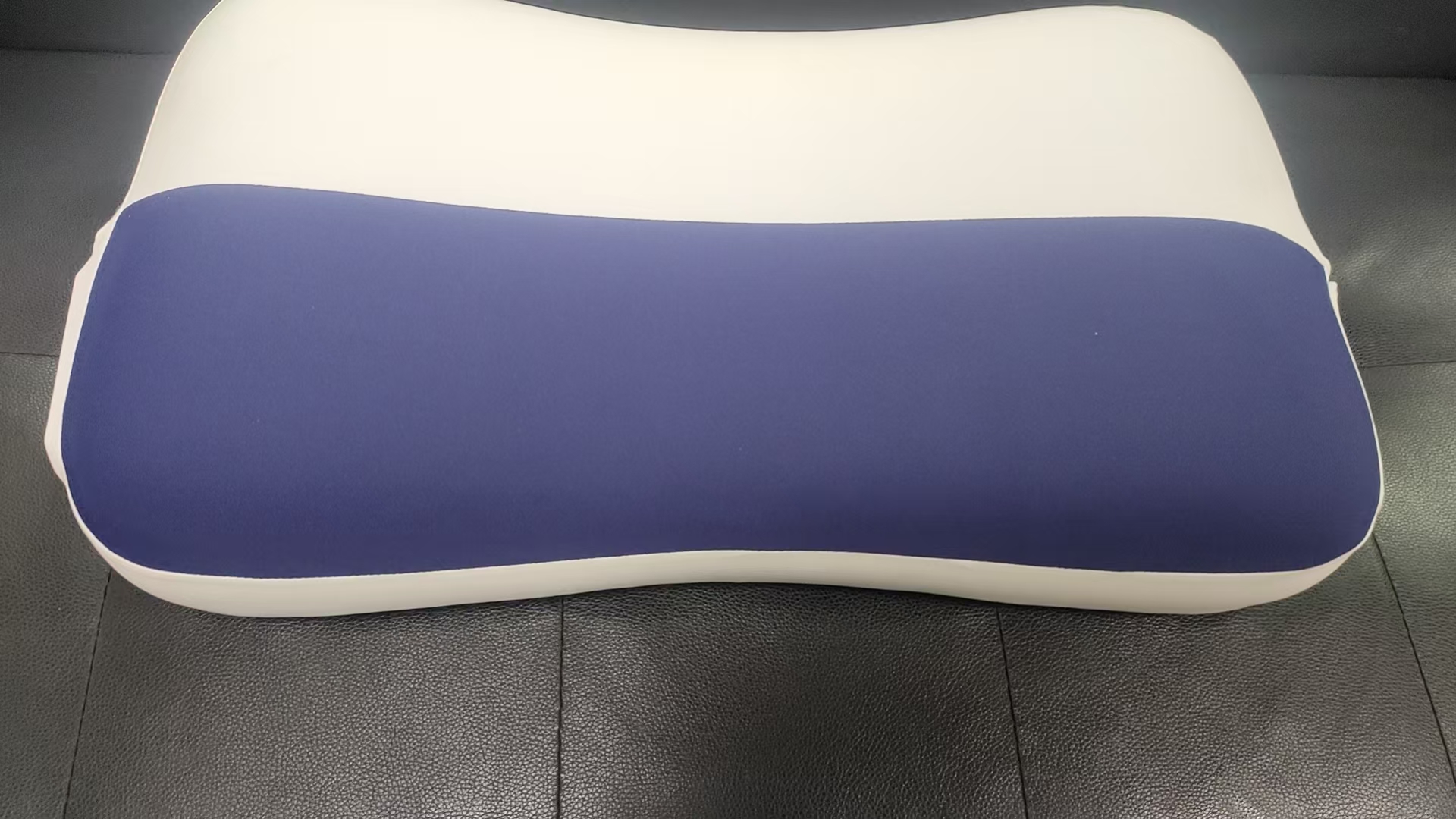 Actual top view preserving the original AI Pillow proportions